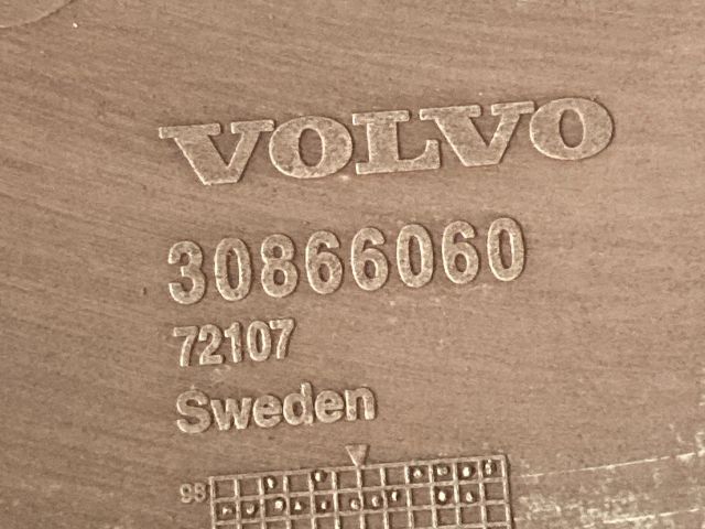 bontott VOLVO S40 Dísztárcsa Szett