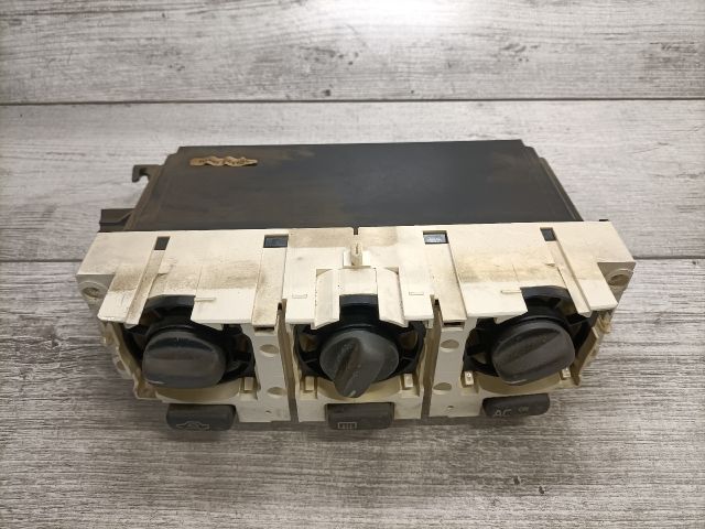 bontott VOLVO S40 Fűtéskapcsoló (manuális klímás)