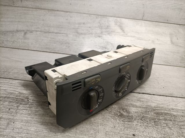 bontott VOLVO S40 Fűtéskapcsoló (manuális klímás)