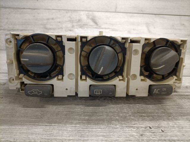 bontott VOLVO S40 Fűtéskapcsoló (manuális klímás)