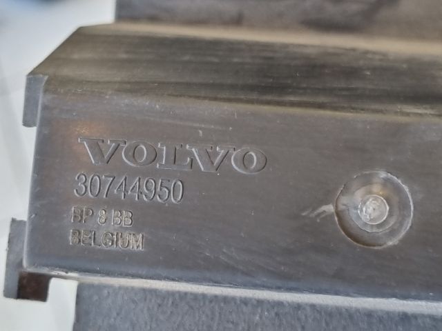 bontott VOLVO S40 Hátsó Ütközéscsillapító