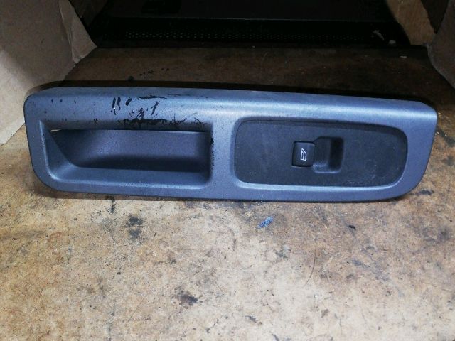 bontott VOLVO S40 Jobb első Ablakemelő Kapcsoló