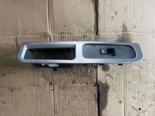 bontott VOLVO S40 Jobb első Ablakemelő Kapcsoló