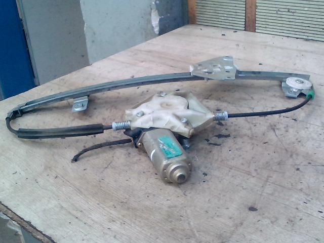 bontott VOLVO S40 Jobb első Ablakemelő Szerkezet (Elektromos)