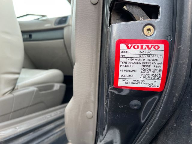 bontott VOLVO S40 Jobb első Ajtó (Üres lemez)