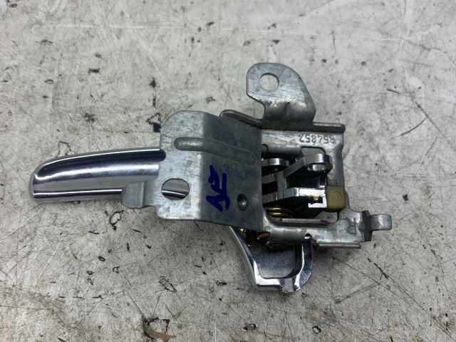 bontott VOLVO S40 Jobb első Belső Kilincs