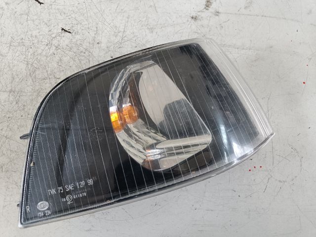 bontott VOLVO S40 Jobb első Sárvédő Irányjelző