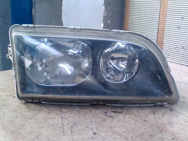 bontott VOLVO S40 Jobb Fényszóró