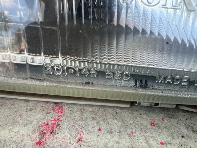 bontott VOLVO S40 Jobb Fényszóró