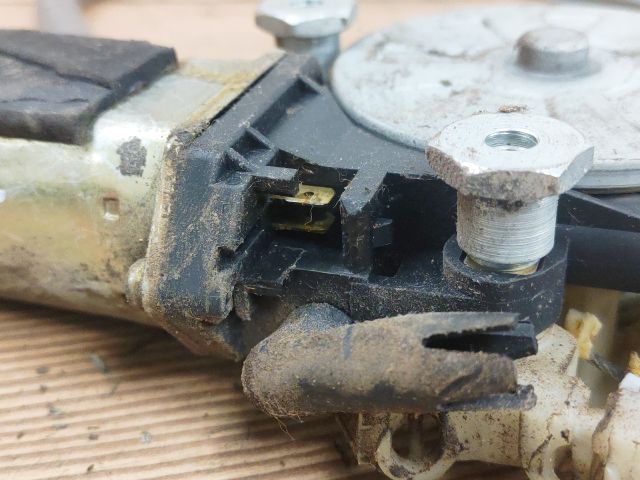 bontott VOLVO S40 Jobb hátsó Ablakemelő Szerkezet (Elektromos)