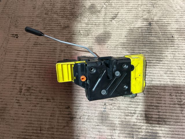 bontott VOLVO S40 Jobb hátsó Ajtózár