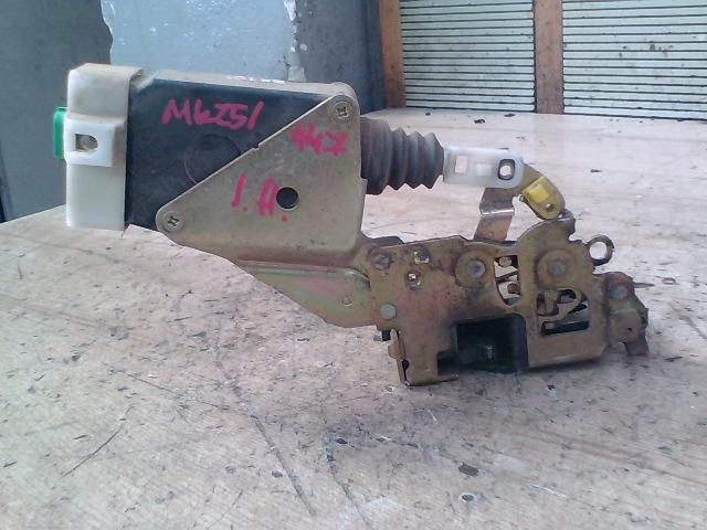 bontott VOLVO S40 Jobb hátsó Ajtózár