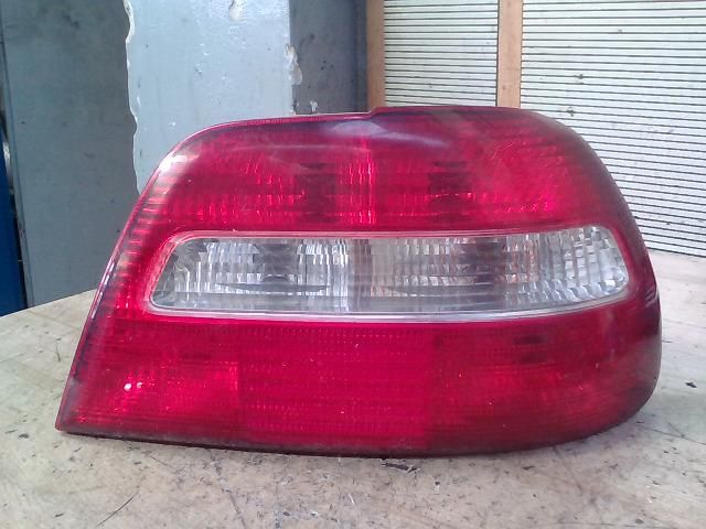 bontott VOLVO S40 Jobb Hátsó Lámpa
