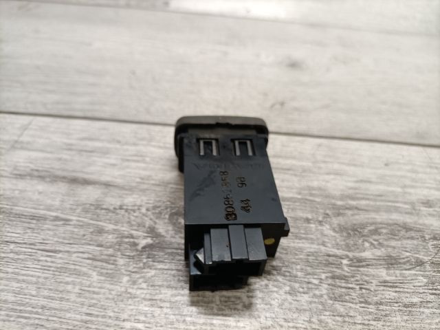 bontott VOLVO S40 Központizár Kapcsoló