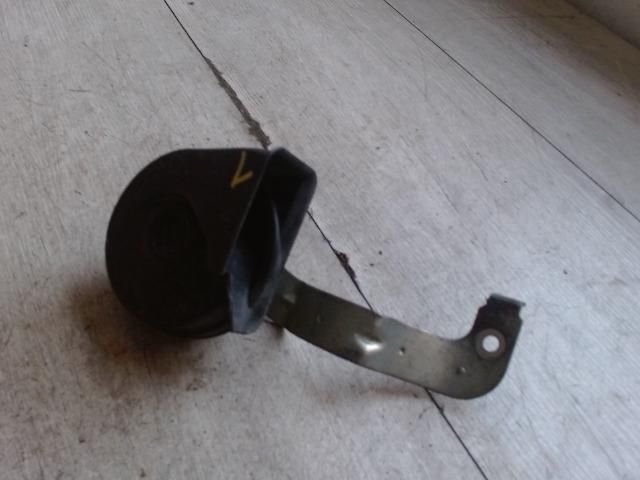 bontott VOLVO S40 Kürt