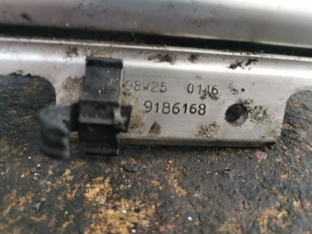 bontott VOLVO S40 Porlasztó Sor / Híd