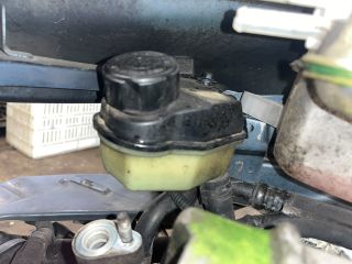 bontott VOLVO S40 Szervóolaj Tartály