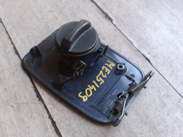 bontott VOLVO S40 Tankajtó