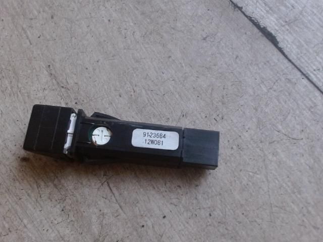 bontott VOLVO S40 Vészvillogó Kapcsoló