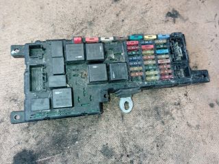 bontott VOLVO S60 Biztosítéktábla Motortér