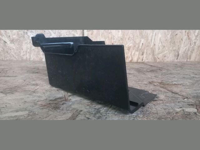 bontott VOLVO S60 Akkumulátor Fedél