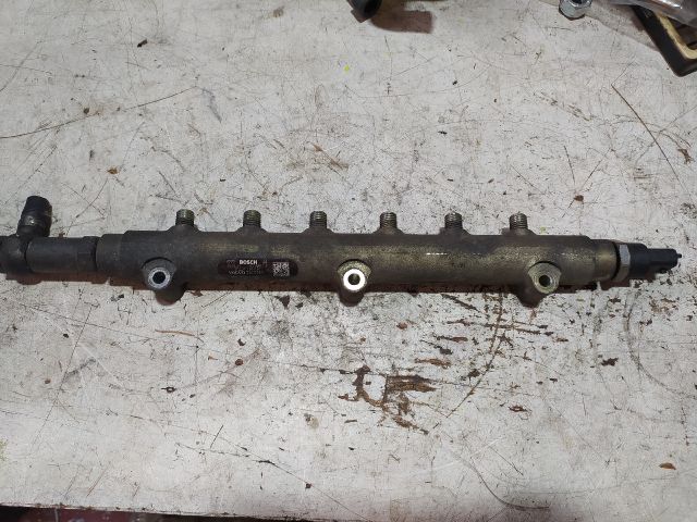 bontott VOLVO S60 Közösnyomócső