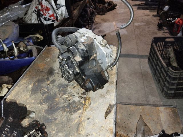 bontott VOLVO S60 Nagynyomású Szivattyú