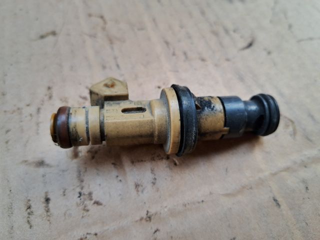 bontott VOLVO S60 Porlasztó (1 db)