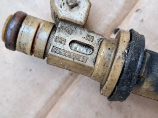 bontott VOLVO S60 Porlasztó (1 db)