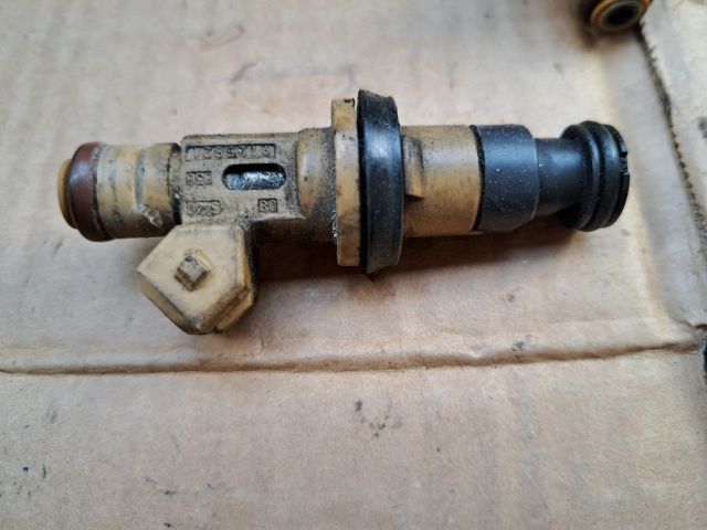 bontott VOLVO S60 Porlasztó (1 db)