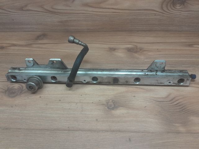 bontott VOLVO S60 Porlasztó Sor / Híd