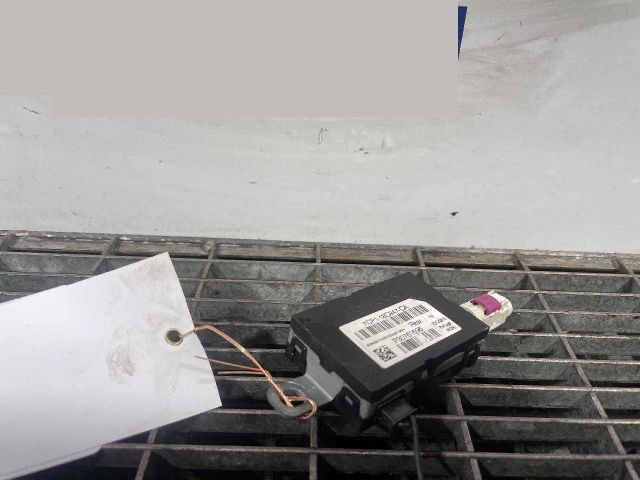 bontott VOLVO S60 Antenna Erősítő