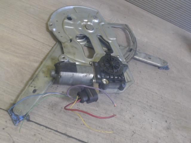 bontott VOLVO S60 Bal első Ablakemelő Szerkezet (Elektromos)