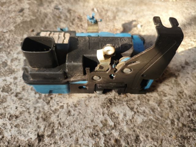 bontott VOLVO S60 Bal első Ajtózár