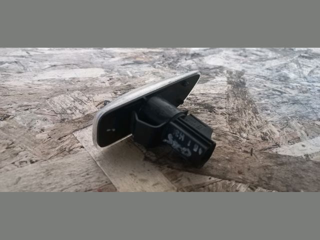 bontott VOLVO S60 Bal első Sárvédő Irányjelző