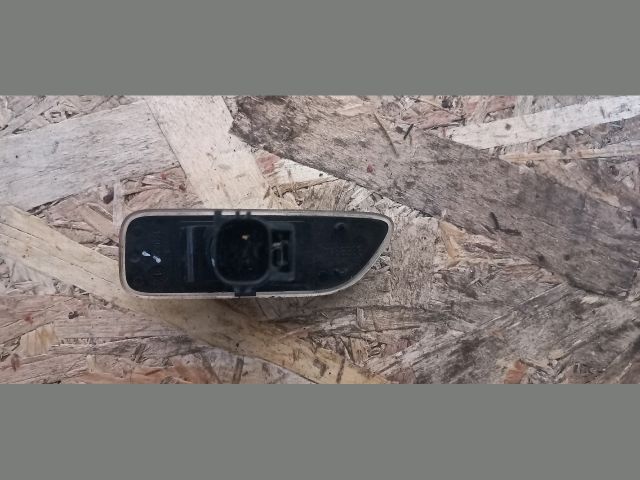 bontott VOLVO S60 Bal első Sárvédő Irányjelző