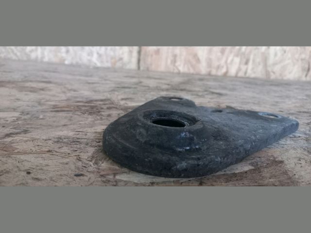 bontott VOLVO S60 Bal első Segédkeret Kitámasztó