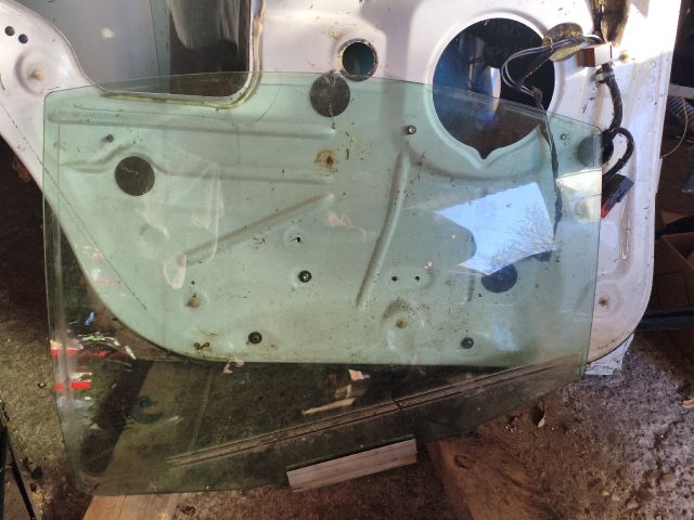 bontott VOLVO S60 Bal hátsó Ablak