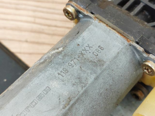 bontott VOLVO S60 Bal hátsó Ablakemelő Szerkezet (Elektromos)