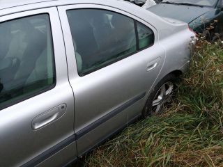 bontott VOLVO S60 Bal hátsó Ajtó (Részeivel)