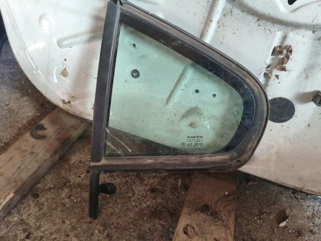 bontott VOLVO S60 Bal hátsó Fixüveg (Ajtóban)