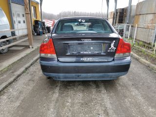 bontott VOLVO S60 Csomagtérajtó Jobb Zsanér