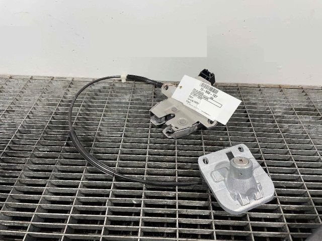 bontott VOLVO S60 Csomagtérajtó Ütköző