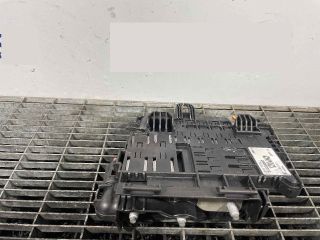 bontott VOLVO S60 Biztosítéktábla Motortér