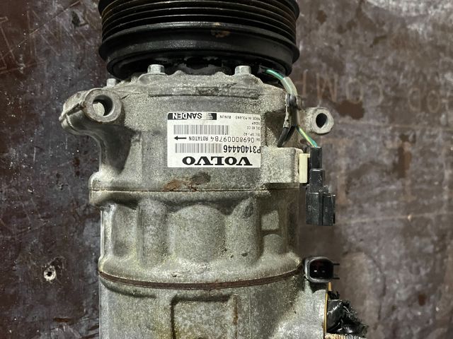 bontott VOLVO S60 Klímakompresszor