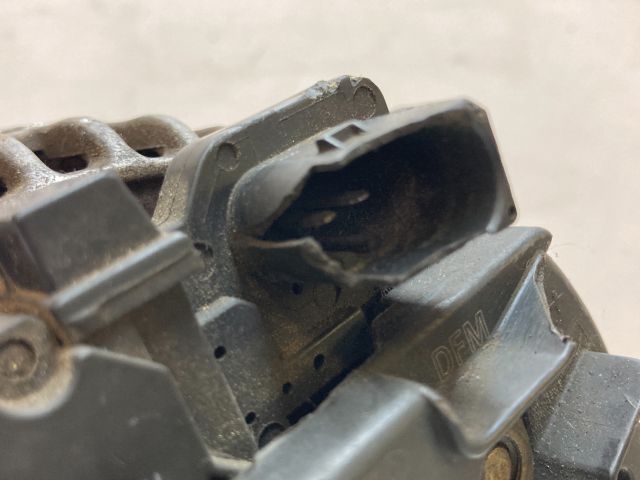 bontott VOLVO S60 Generátor