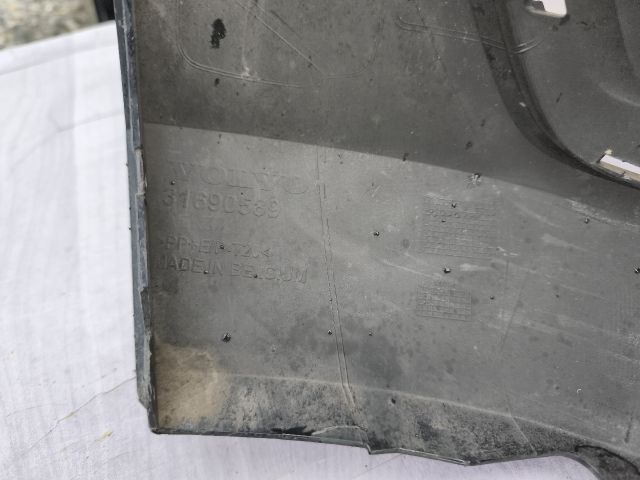 bontott VOLVO S60 Első Lökhárító (Üresen)