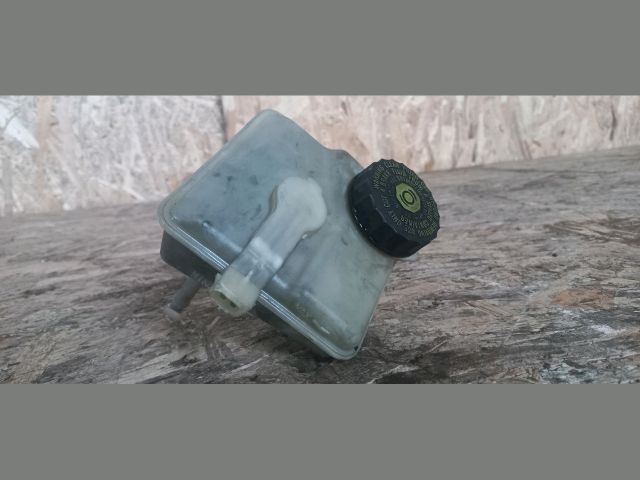 bontott VOLVO S60 Fékfolyadék Tartály