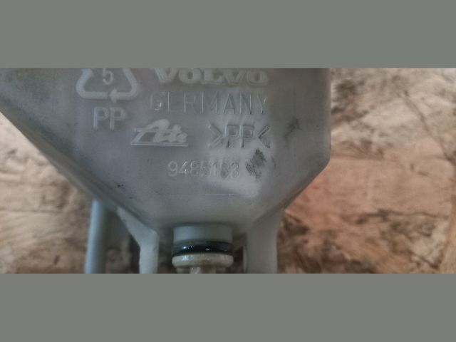 bontott VOLVO S60 Fékfolyadék Tartály