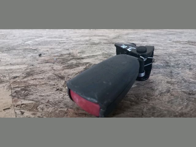 bontott VOLVO S60 Hátsó középső Biztonsági Öv Csat